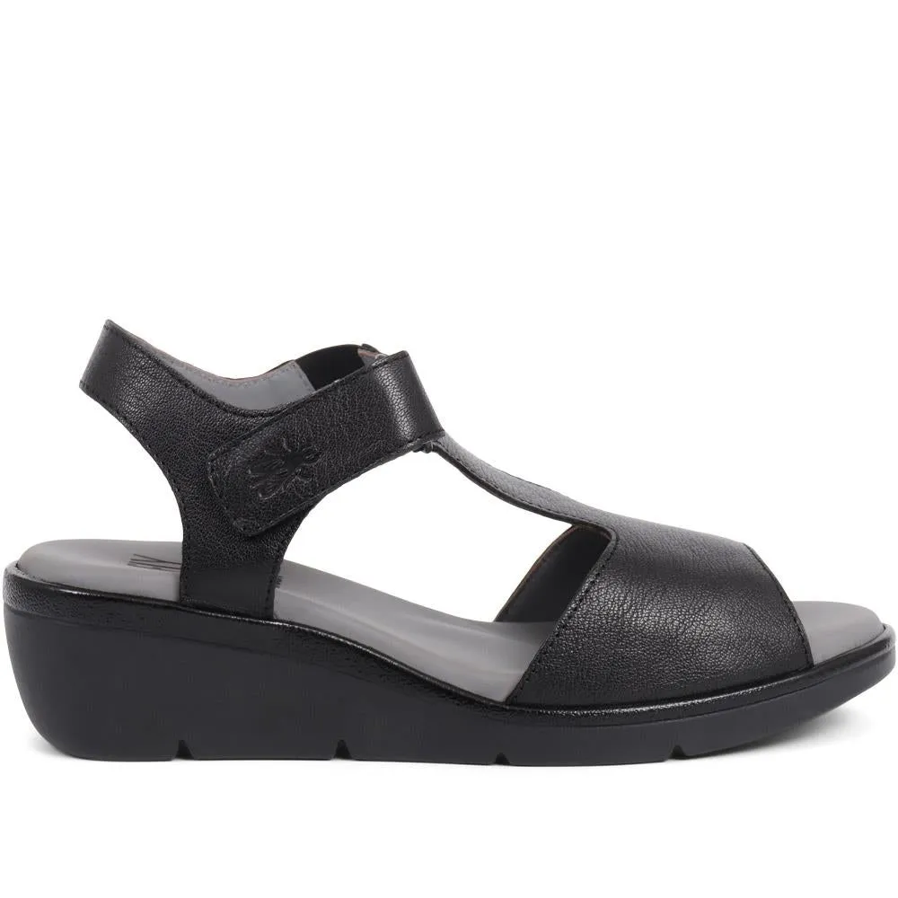 Leather Wedge Sandals - FLYLO37007 / 323 681