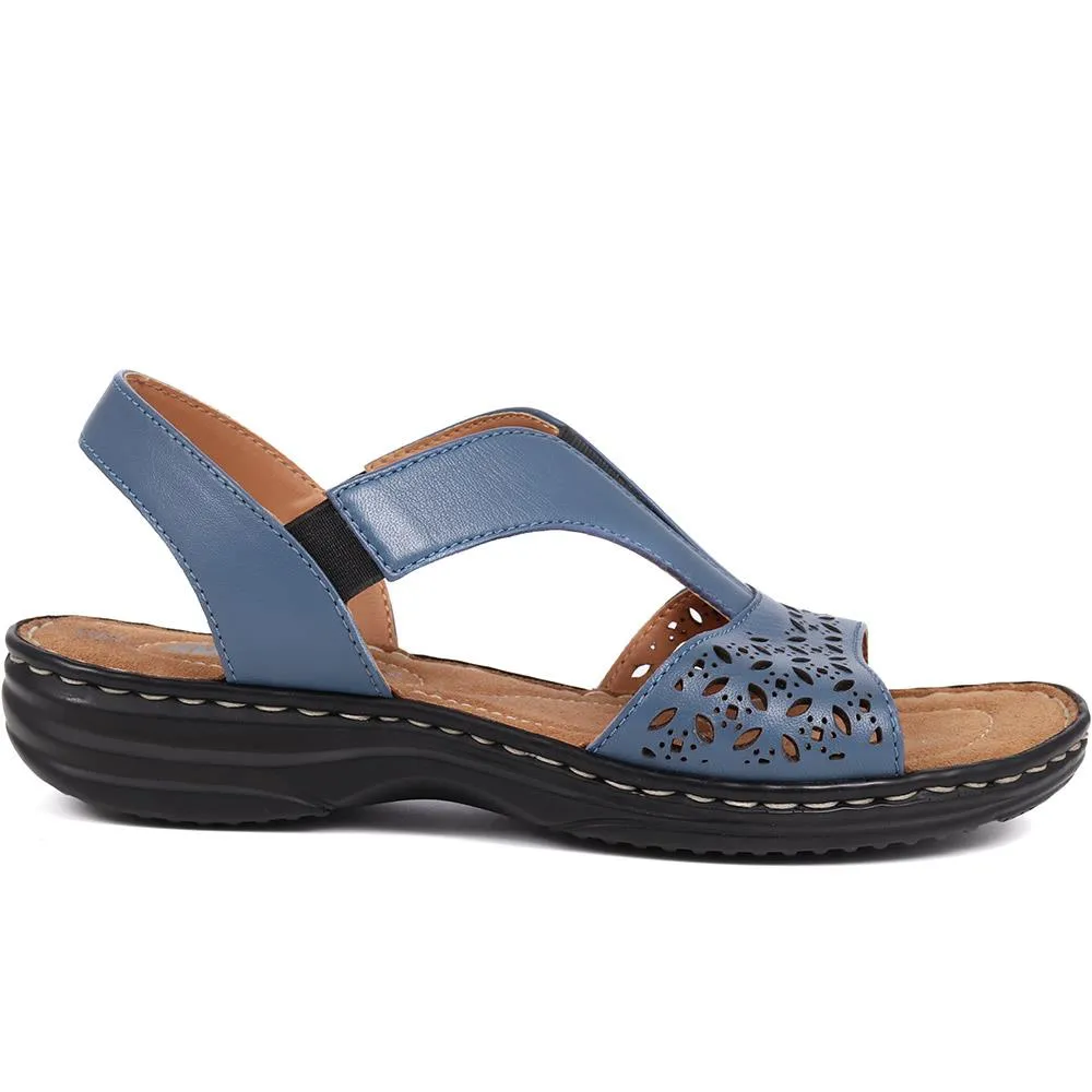 Slip-On Sandals  - KF39005 / 325 452