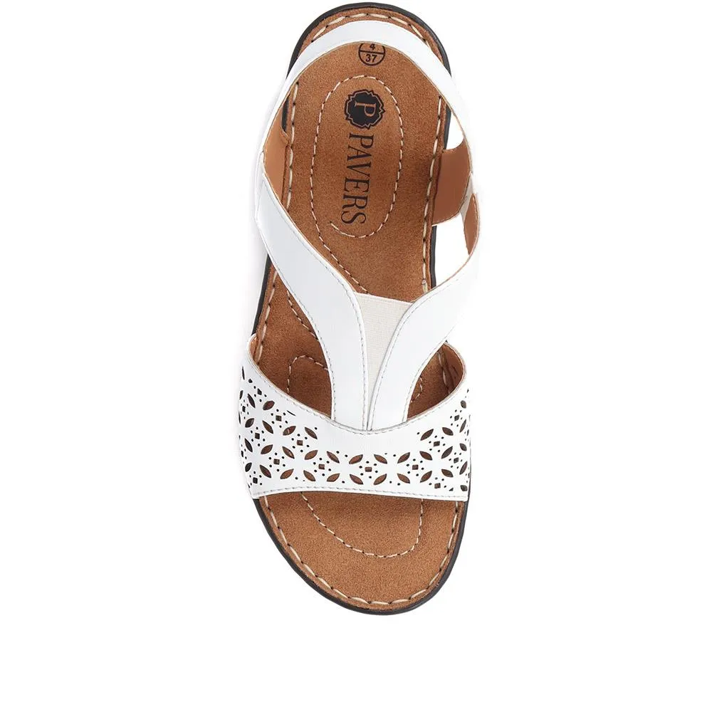 Slip-On Sandals  - KF39005 / 325 452