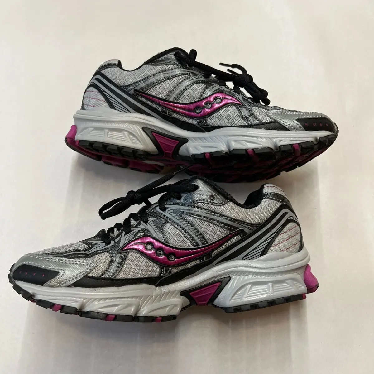 Women's Saucony Grid •Ramble TR2• Trail Running Size 7M Preowned