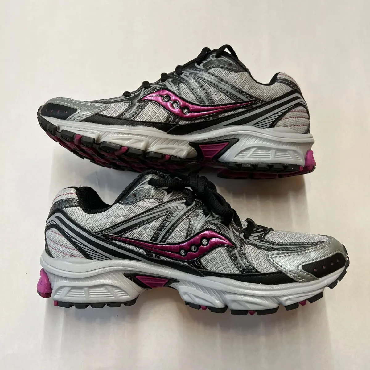 Women's Saucony Grid •Ramble TR2• Trail Running Size 8.5M Preowned